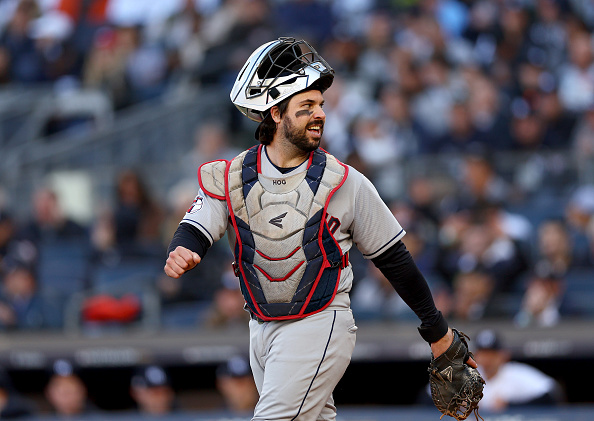 Pirates Sign Austin Hedges to One-Year Deal