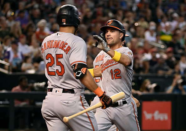 Orioles come from behind to outslug Royals