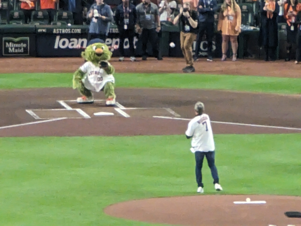 Craig Biggio throwing out the ceremonial first pitch prior to Game One of the 2023 ALCS between the Houston Astros and Texas Rangers