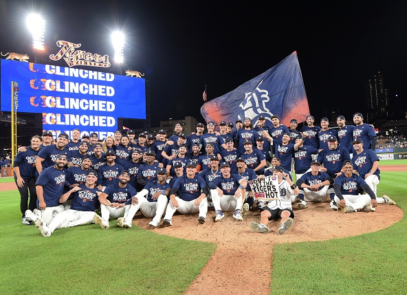 Detroit Tigers team photo after clinching a playoff berth with a 4–1 win over the White Sox