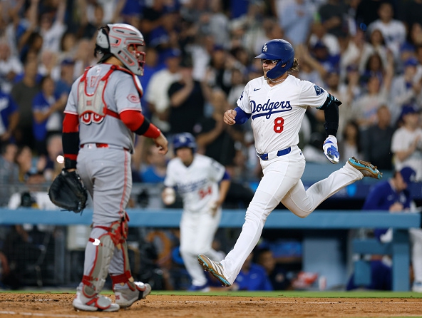 The Dodgers-Reds matchup ended in a 6-3 Los Angeles win. Kiké Hernández returns with 2 hits & a sac fly, while Kershaw Ks 6 over 5 innings.