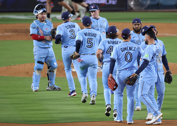 The Toronto Blue Jays strike back in Game Four against the Los Angeles Dodgers, with a commanding 6-2 vitctory.