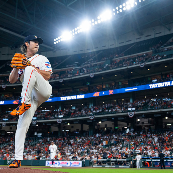 Tatsuya Imai of the Astros pitching against the Mariners